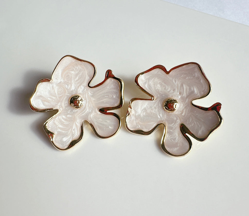 Aros Magnolia blanco